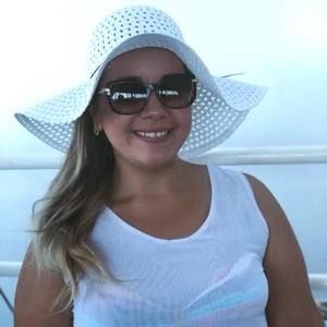 Meet your Posher, Raphaela